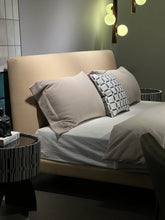 Load image into Gallery viewer, MODERN MINIMALIST ADVANCED BED SET VX3-2333-1 BED