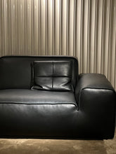 Load image into Gallery viewer, ITALIAN MINIMALIST STYLE BIG BLACK COW SOFA VJ2-2359 SOFA