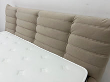 Load image into Gallery viewer, Togo Bed