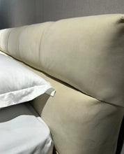 Load image into Gallery viewer, Puff Bed