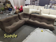 Load image into Gallery viewer, Togo Corner