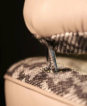 Load image into Gallery viewer, Russel