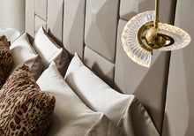 Load image into Gallery viewer, FB122B21M BED