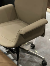 Load image into Gallery viewer, CM-K009AS EXECUTIVE CHAIR
